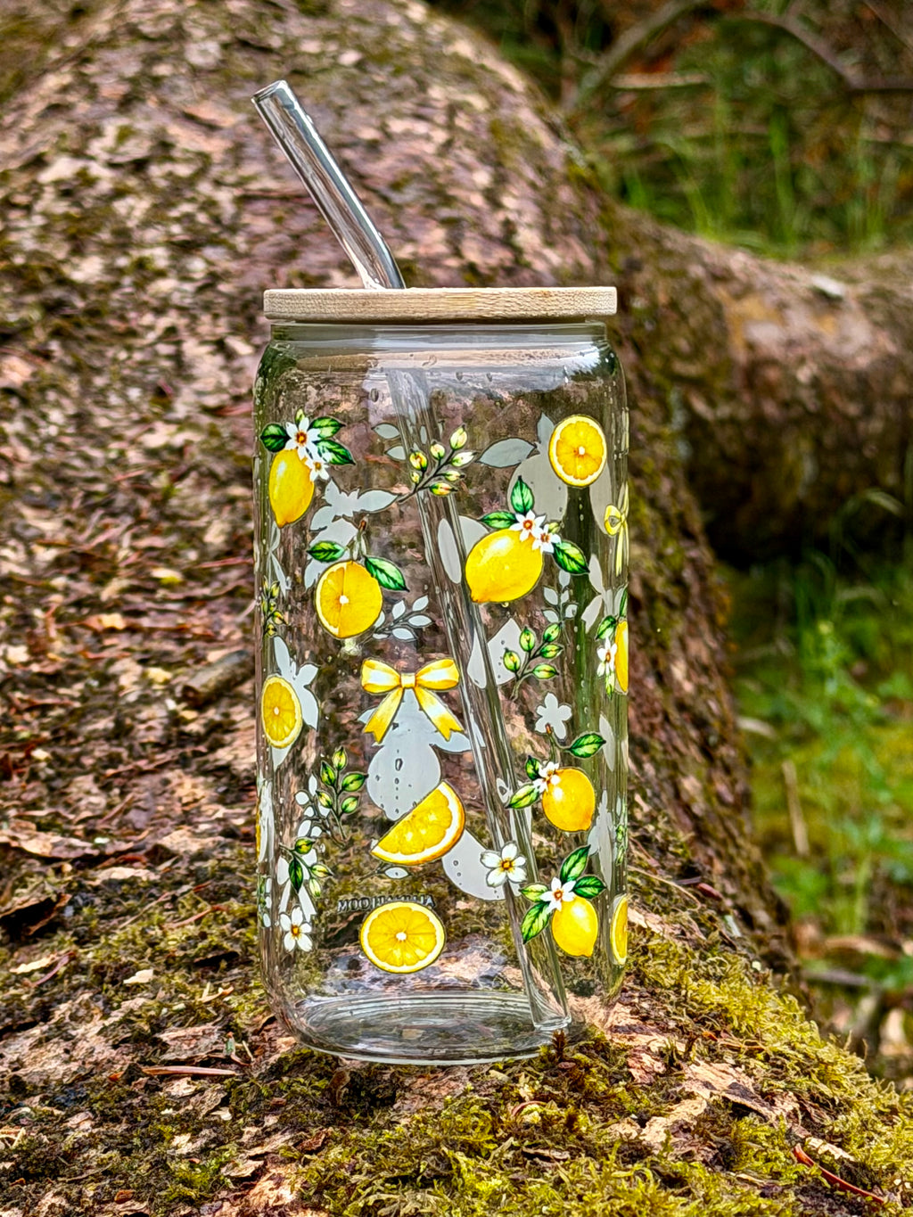 Wild Lemon Tumbler – Glasskopp med bambuslokk og glassugerør