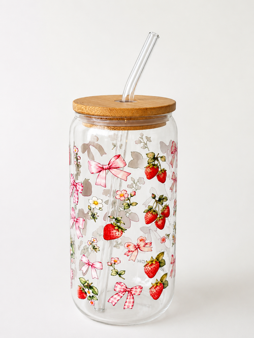 Berry Bow Tumbler – Glasskopp med bambuslokk og glassugerør