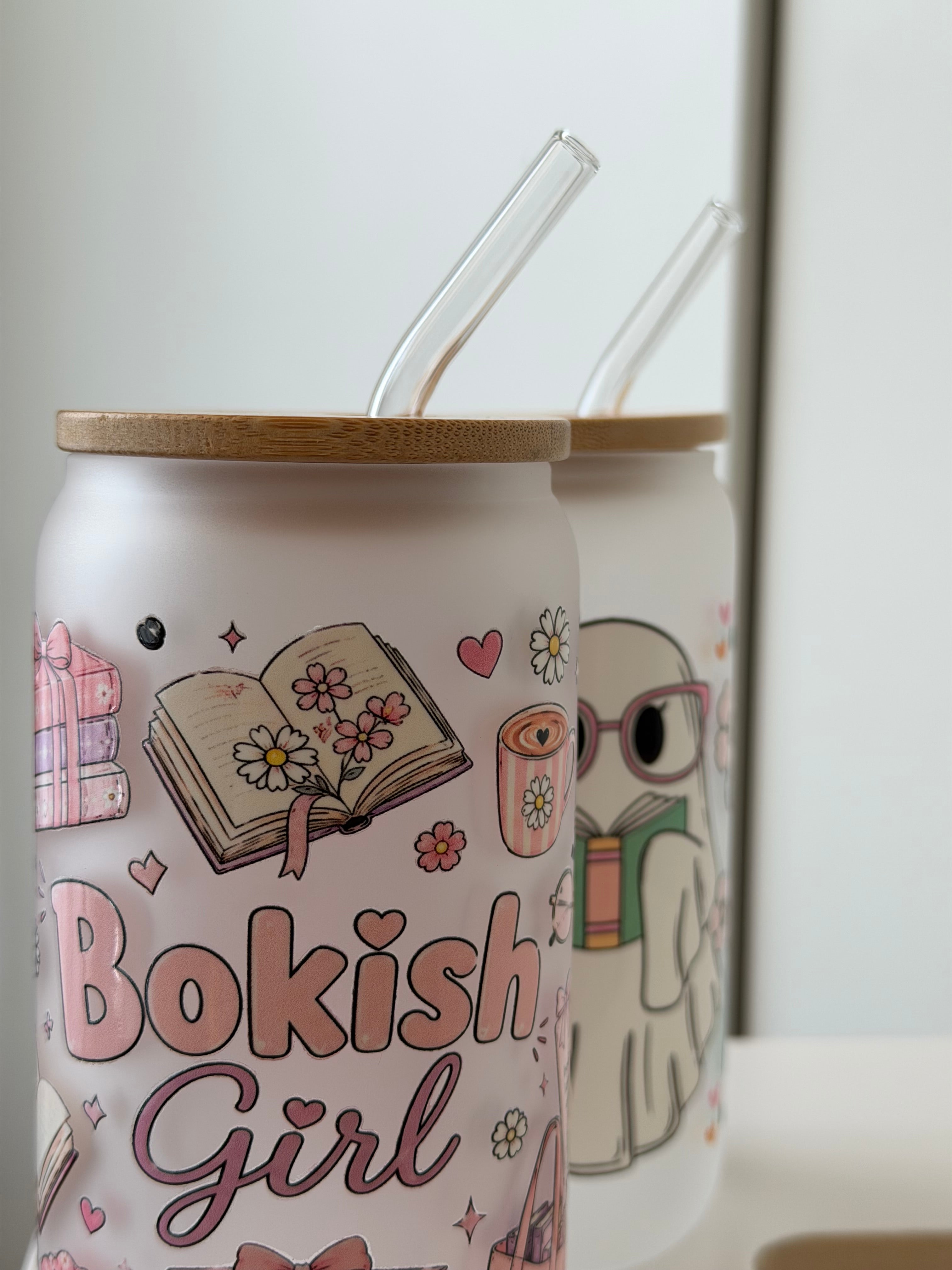 Bookish Girl frosted Glass - med bambuslokk og glassugerør