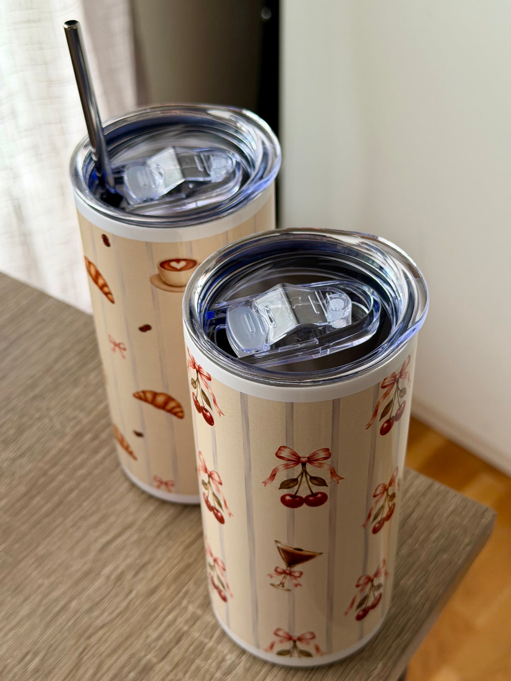 Café & Cherry – Gavesett med 2 termokopper