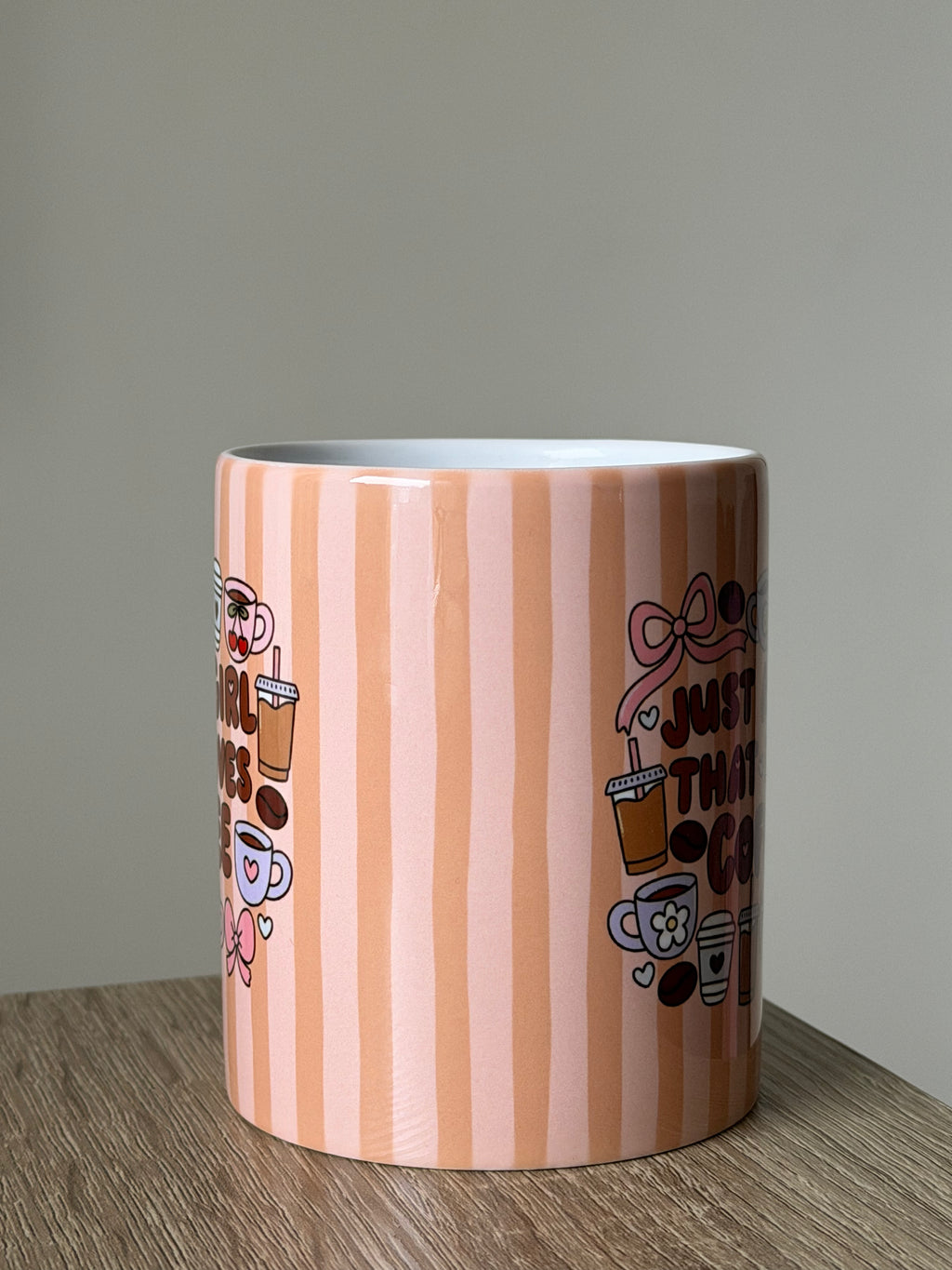 Bare ei jente som elsker kaffe