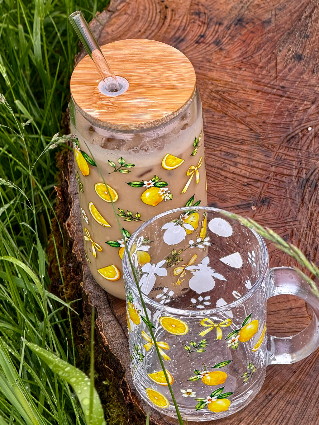 Wild Lemon Duo Set
Glasskopp + Tumbler – Glasskopp med bambuslokk og glassugerør